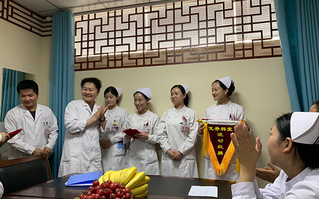 【5.12护士节】万象城官方网站举办茶话会白衣天使受表彰(图6)